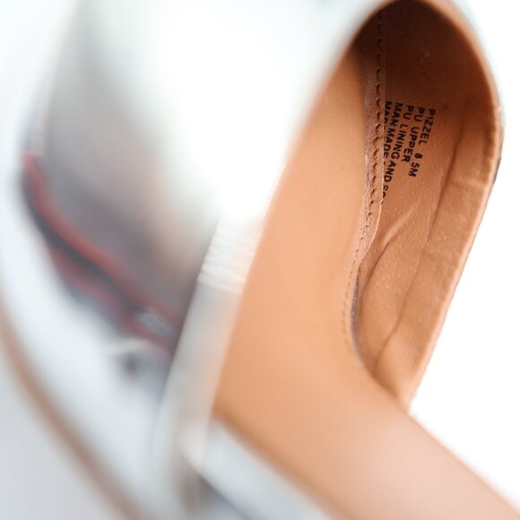 Steve Madden Pizzel Ankle Strap Stiletto Women's Size 8.5 Silver Chrome - Picture 8 of 9